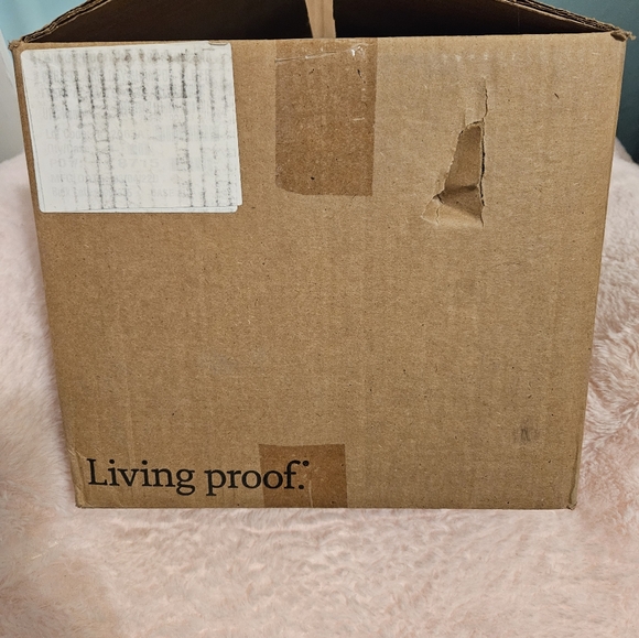 Livingproof shampoo - Picture 6 of 6